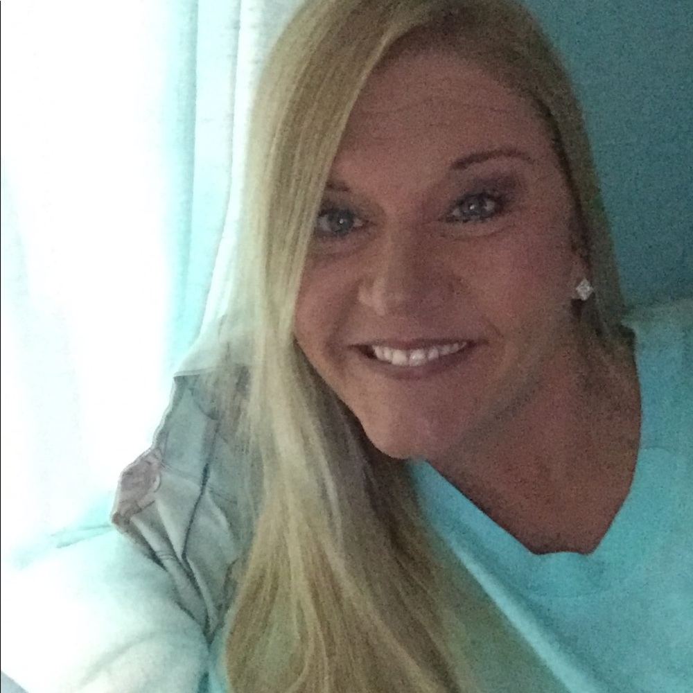 Meet your Posher, Christy